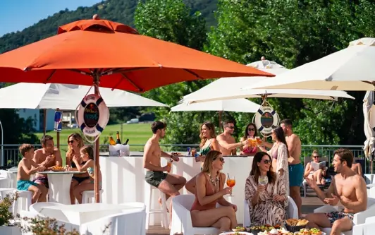 Aperitivo in terrazza | Splash & Spa Tamaro