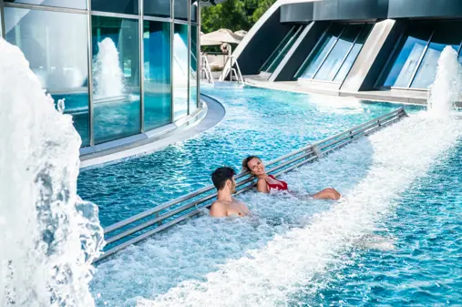 Splash Spa 2 8 A7R07150