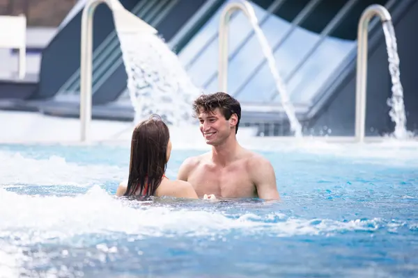 Vasca Esterna Panoramica Splash e Spa Tamaro